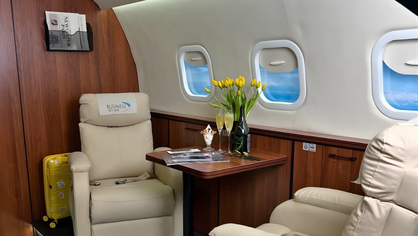 Jet Cabin
